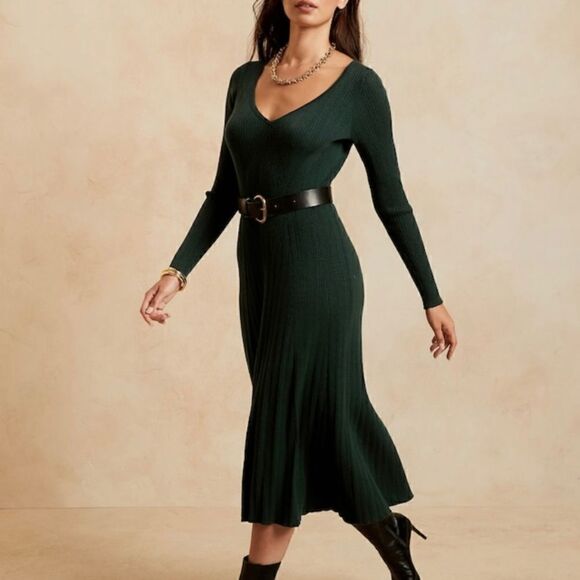 BANANA REPUBLIC Ribbed V-Neck Sweater Dress, Black, Size Small NWT $150 - Picture 3 of 15